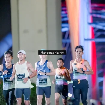 Runner Photo 6645123