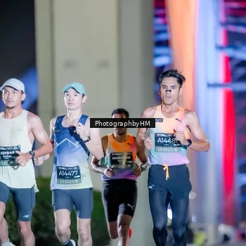 Runner Photo 6645126