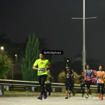 Runner Photo 6645136