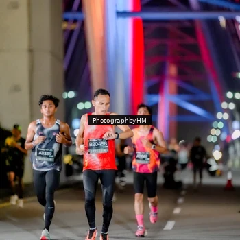 Runner Photo 6645186
