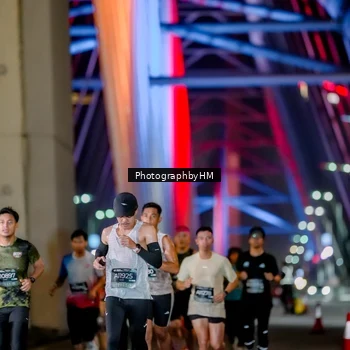 Runner Photo 6645199