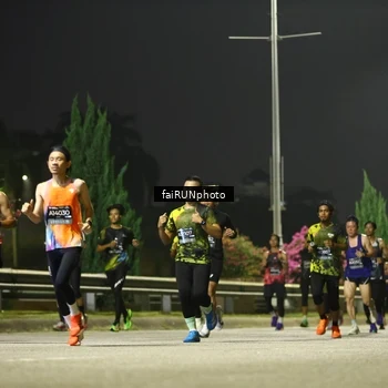 Runner Photo 6645238