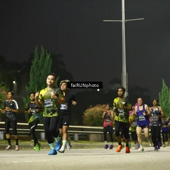 Runner Photo 6645247