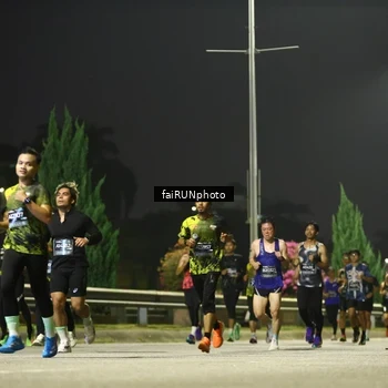 Runner Photo 6645254