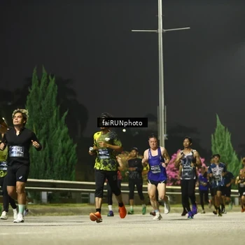 Runner Photo 6645261