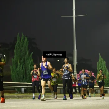 Runner Photo 6645308