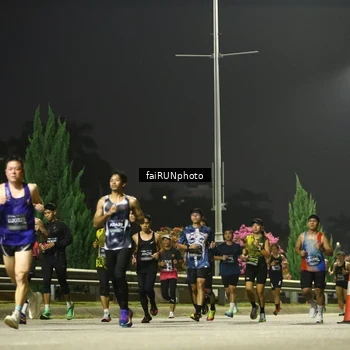 Runner Photo 6645356