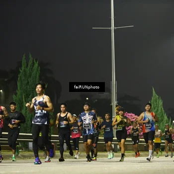 Runner Photo 6645389