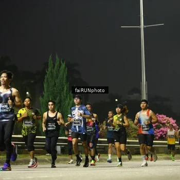 Runner Photo 6645428