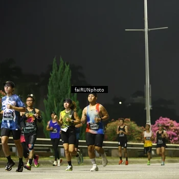 Runner Photo 6645465