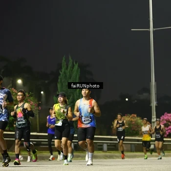 Runner Photo 6645480