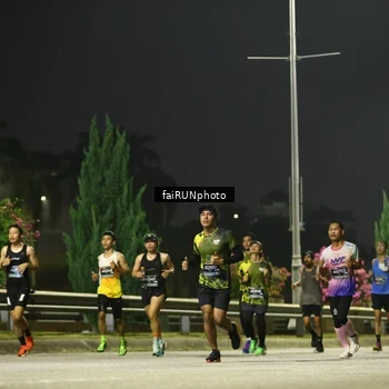 Runner Photo 6645536