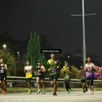 Runner Photo 6645548