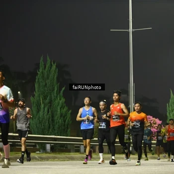 Runner Photo 6645649