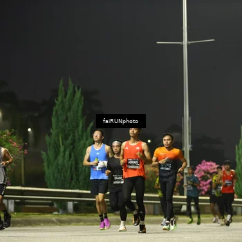 Runner Photo 6645677