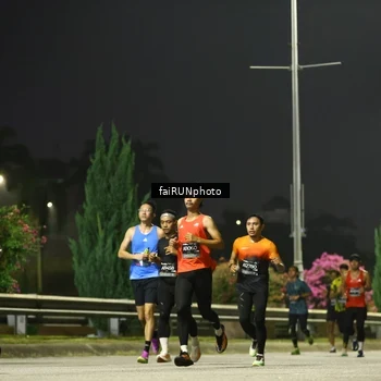 Runner Photo 6645686