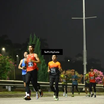 Runner Photo 6645725