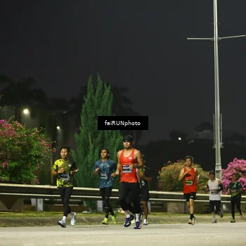 Runner Photo 6645869