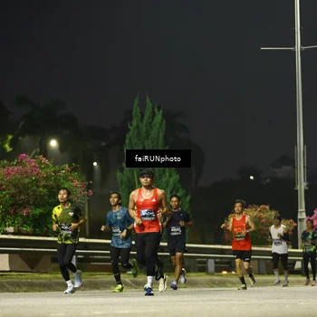 Runner Photo 6645937