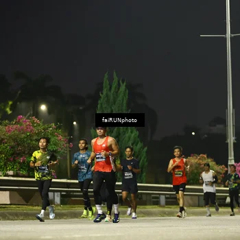 Runner Photo 6645985