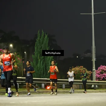 Runner Photo 6646005