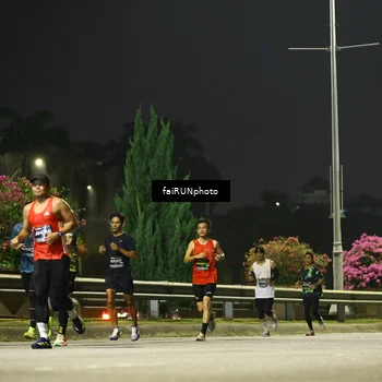 Runner Photo 6646048