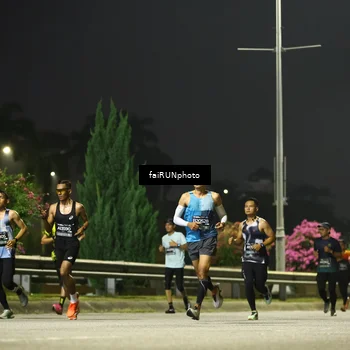 Runner Photo 6646478