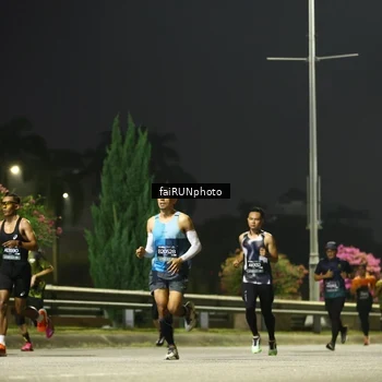 Runner Photo 6646519
