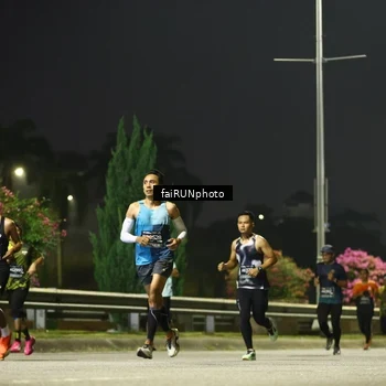 Runner Photo 6646539