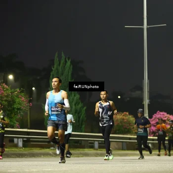 Runner Photo 6646624