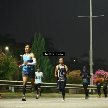 Runner Photo 6646656