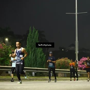 Runner Photo 6646711
