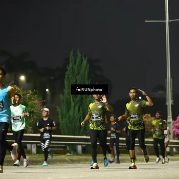 Runner Photo 6647300