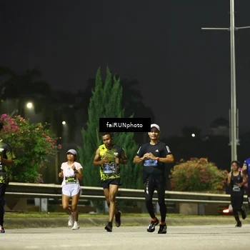 Runner Photo 6647549