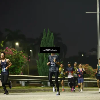 Runner Photo 6648032