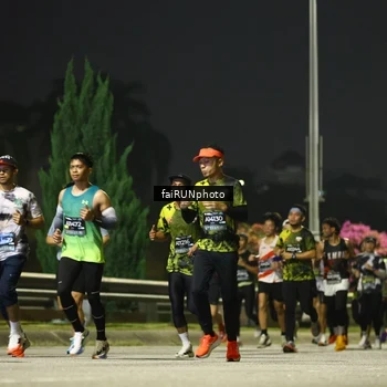 Runner Photo 6648373
