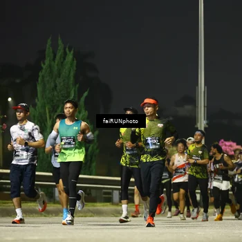 Runner Photo 6648389