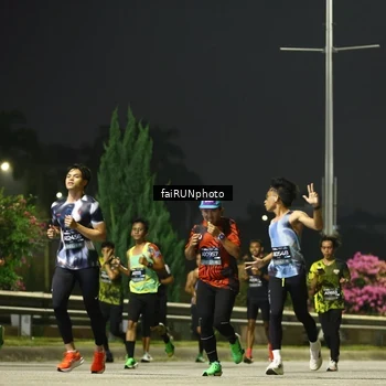 Runner Photo 6649590