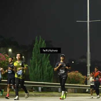 Runner Photo 6649813