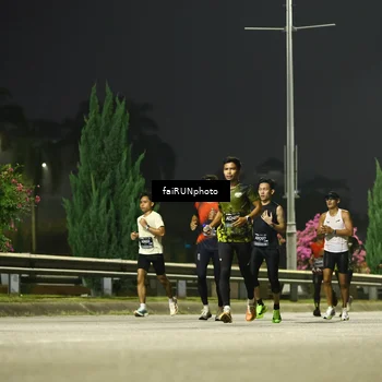 Runner Photo 6650113