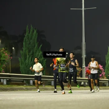 Runner Photo 6650123