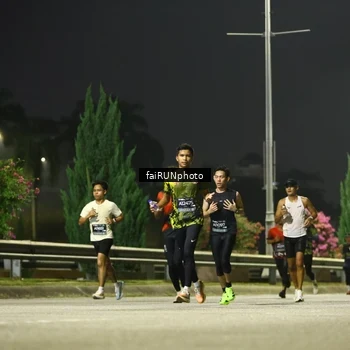 Runner Photo 6650180