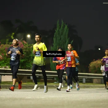 Runner Photo 6651211