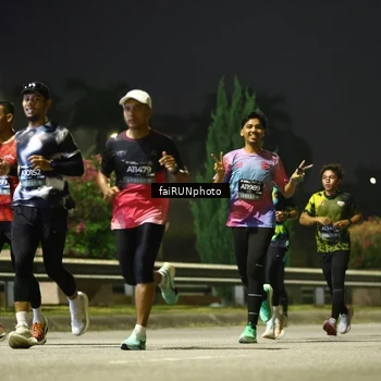 Runner Photo 6652346