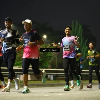 Runner Photo 6652435