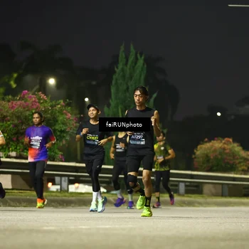 Runner Photo 6654221