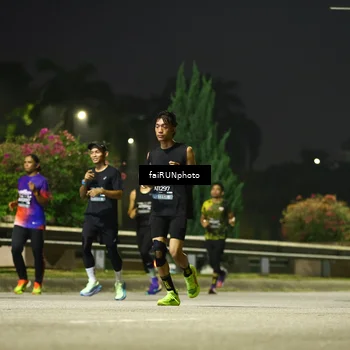 Runner Photo 6654376