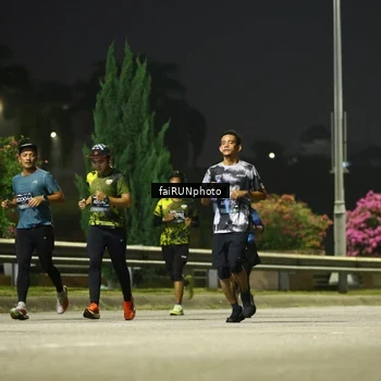Runner Photo 6654989
