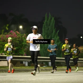 Runner Photo 6654990