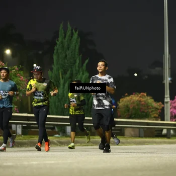 Runner Photo 6655034